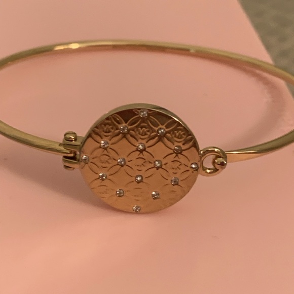 Michael Kors Gold Bracelet - Picture 3 of 4
